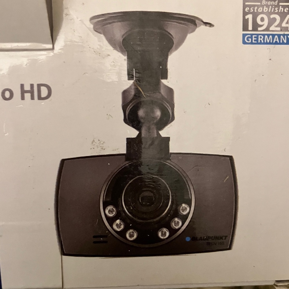 Blaupunkt Black HD Dashcam with Infrared - Picture 4 of 6